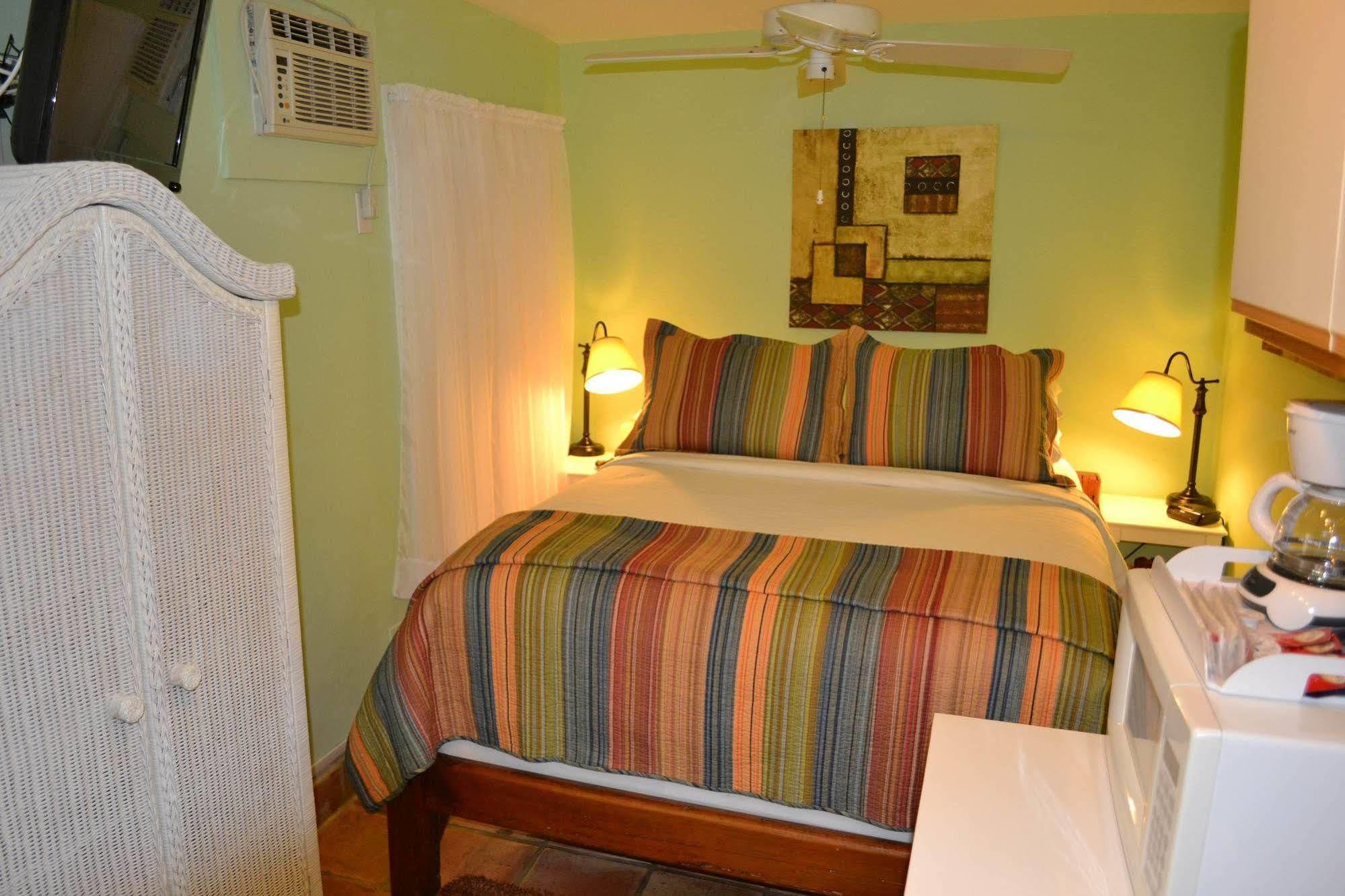 Speakeasy Inn (Adults Only) Key West Esterno foto